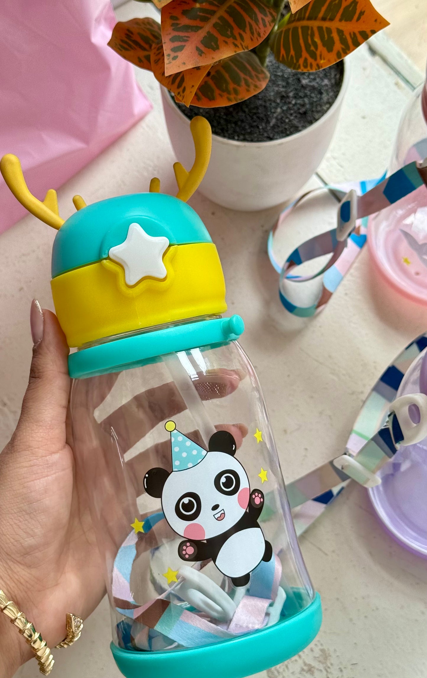 Budget-Friendly Horn Cap Water Bottle β Cute, Fun & Easy to Carry! πΌπ¦